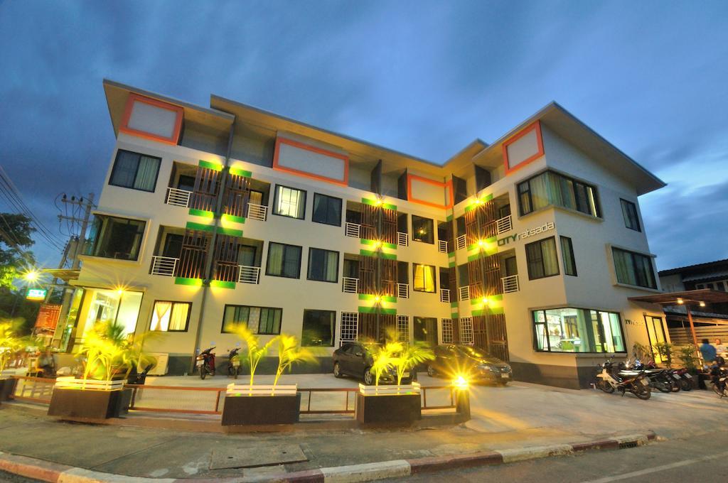 City Ratsada Lampang Exterior foto